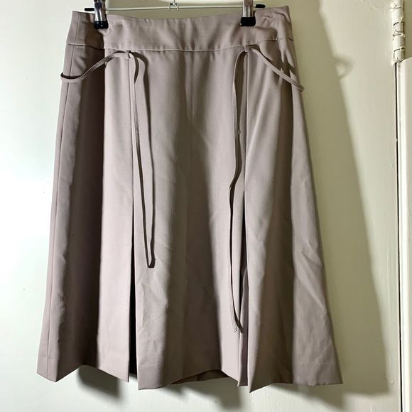 Ann Taylor Khaki Pleated Skirt - Picture 1 of 8